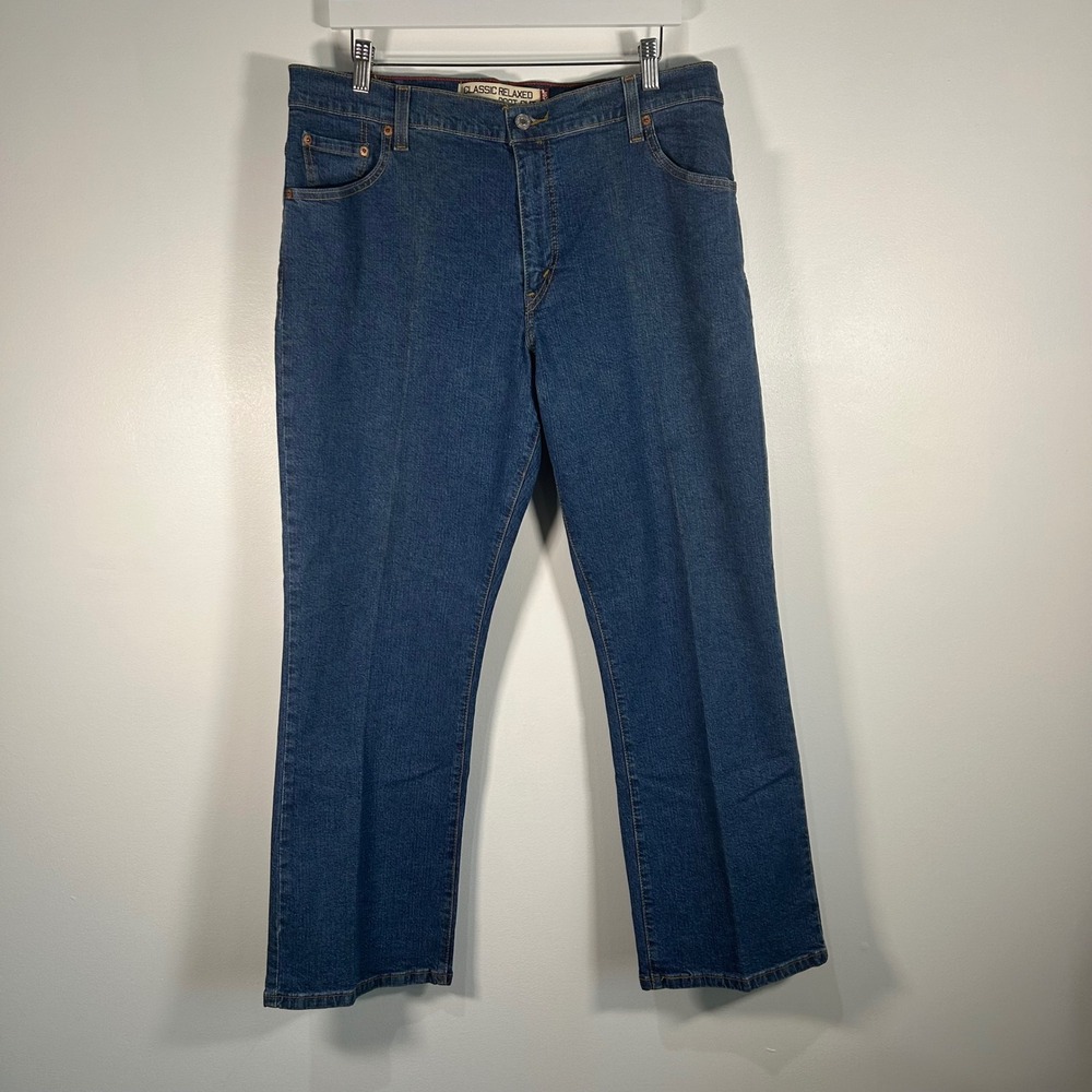 Levi's 550 Classic Relaxed Boot Cut Jeans Women's Size 16S Medium Wash Denim
